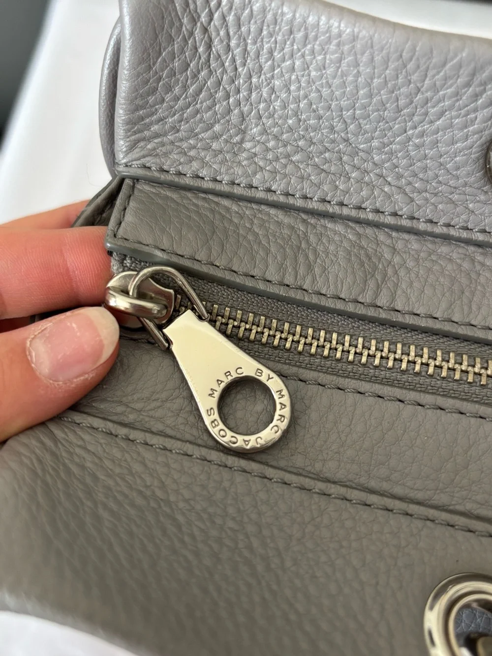 Marc Jacobs Too Hot to Handle Light Gray Pebbled Leather Satchel Crossbody